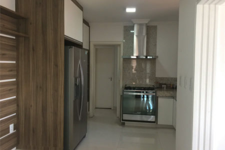 Apartamento à venda com 3 suítes em Vila Suzana, São Paulo, SP