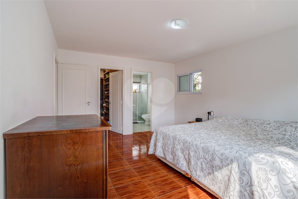 Casa de Vila à venda com 4 suítes em Granja Julieta, São Paulo, SP