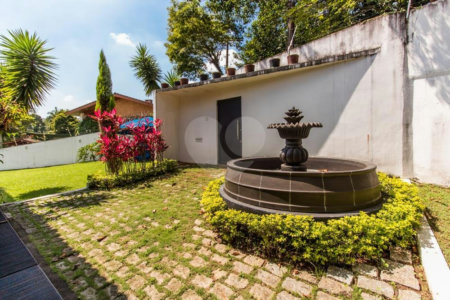 Casa à venda com 4 suítes em Jardim Marajoara, São Paulo, SP