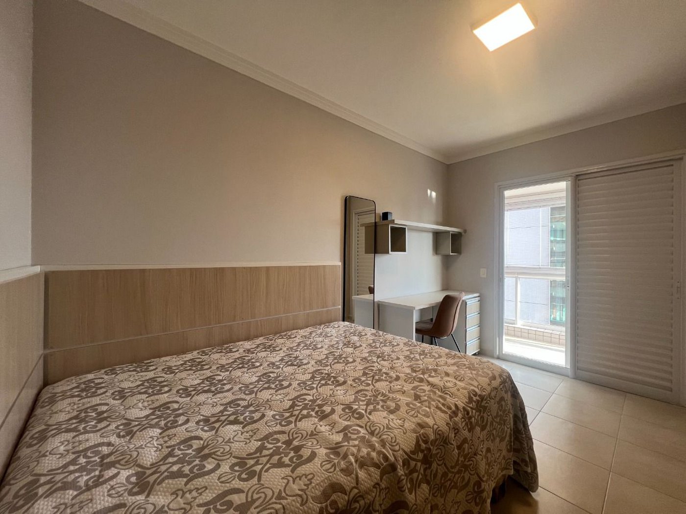 Apartamento com 2 dormitórios à venda, 94 m² por R$ 1.580.000,00 - Gonzaga - Santos/SP