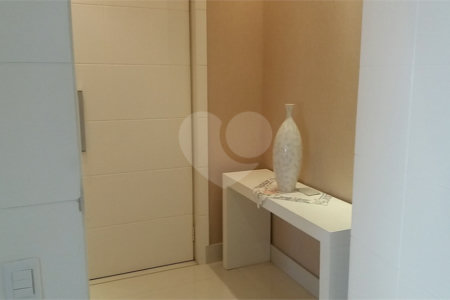 Apartamento à venda com 3 suítes em Santana, São Paulo, SP