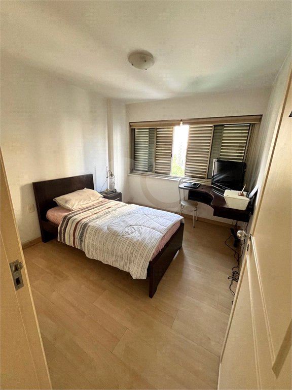 Apartamento à venda com 2 quartos em Bela Vista, São Paulo, SP