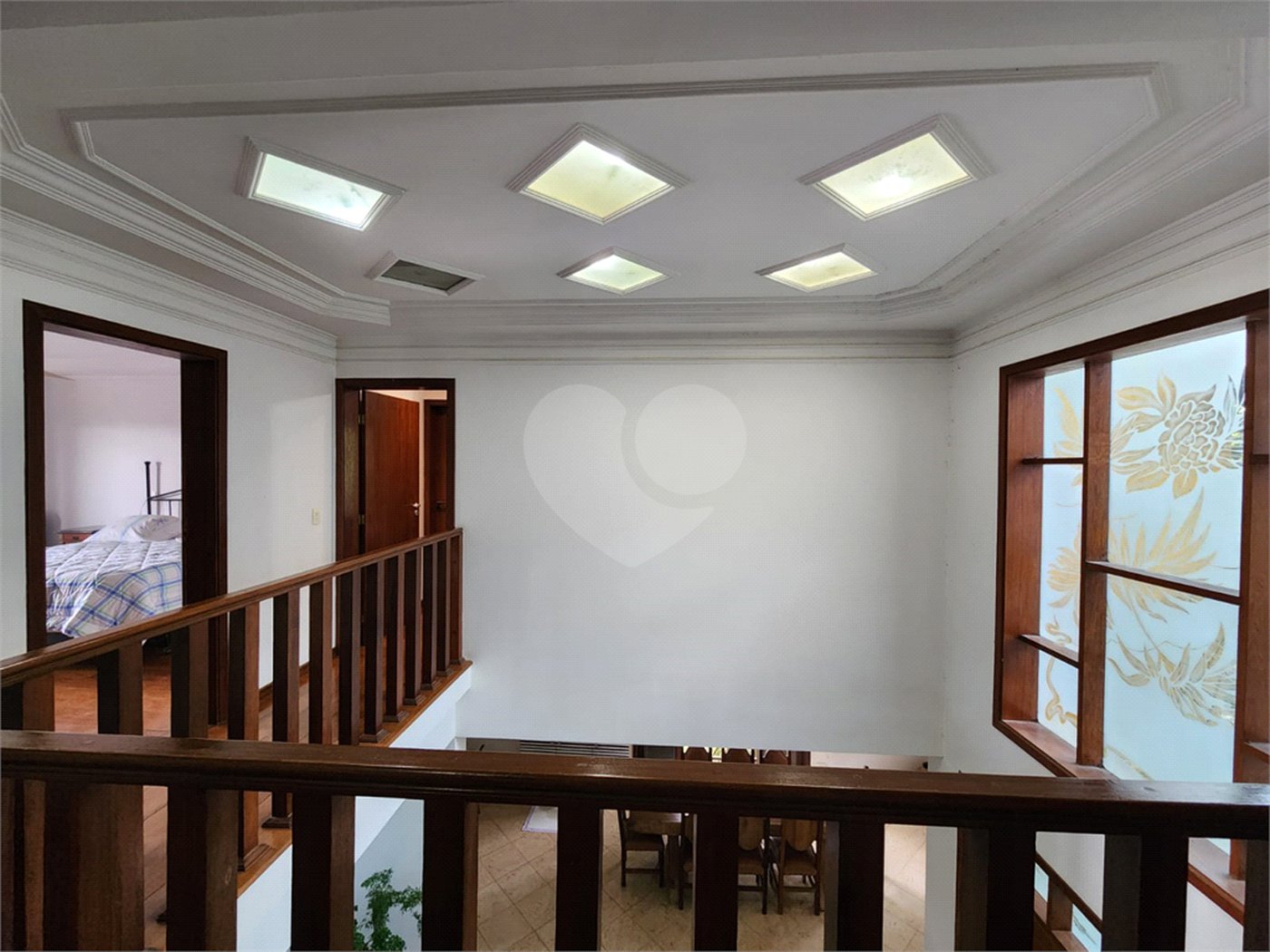 Casa à venda com 5 suítes no condomínio Suíça da Cantareira, Mairiporã - SP