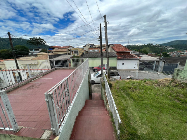 Casa à venda com 4 quartos em Serra da Cantareira, Mairiporã, SP