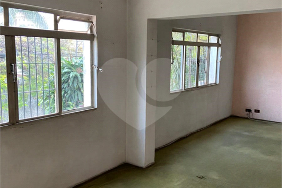 Sobrado à venda com 3 quartos, sendo 1 suíte,  em Parada Inglesa, São Paulo, SP