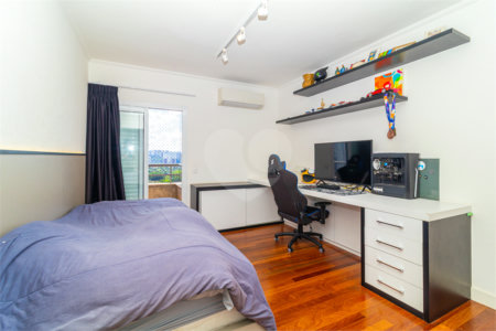 Apartamento à venda com 3 quartos, sendo 1 suíte,  em Alto da Boa Vista, São Paulo, SP