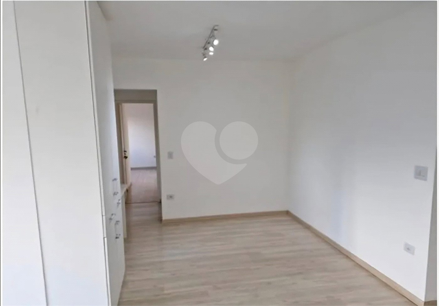 Apartamento à venda com 3 quartos, sendo 1 suíte, em Vila Indiana, São Paulo, SP