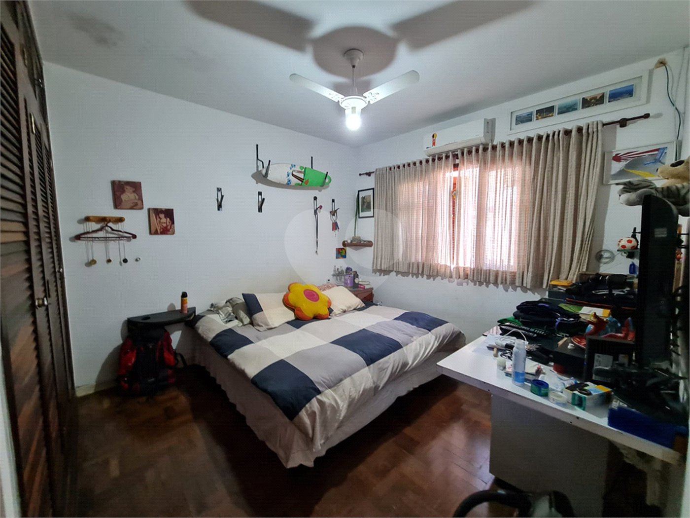 Casa à venda com 3 quartos, sendo 1 suíte, em Interlagos, São Paulo, SP