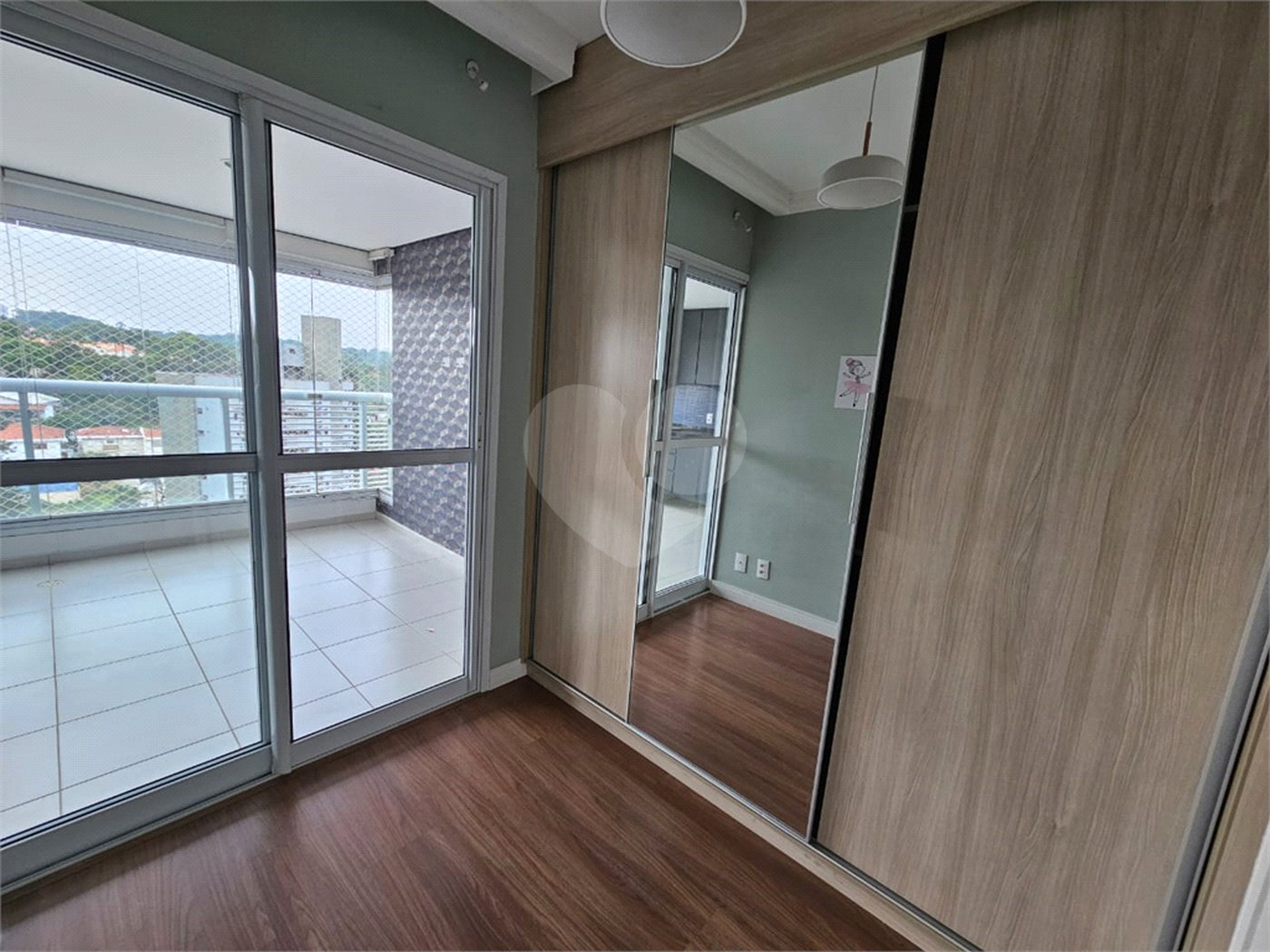 Apartamento à venda com 3 quartos, sendo 1 suíte,  em Vila Santa Catarina, São Paulo, SP