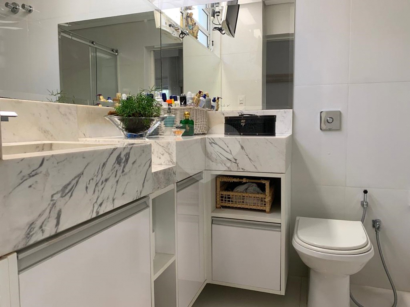 Apartamento à venda ou para alugar com 3 quartos, sendo 1 suíte, em Jardim Paulista, São Paulo, SP