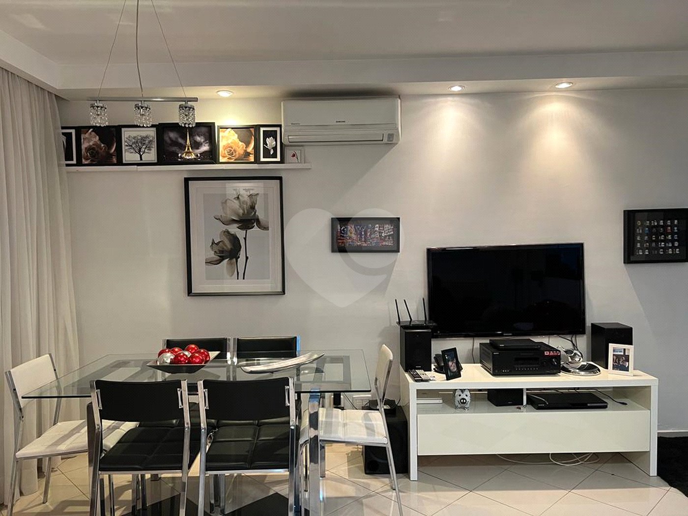 Apartamento à venda com 3 quartos, sendo 1 suíte, em Jardim Caboré, São Paulo, SP