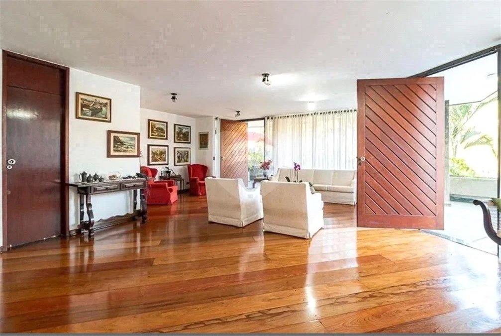 Casa à venda com 4 suítes em Jardim Vitória Régia, São Paulo, SP
