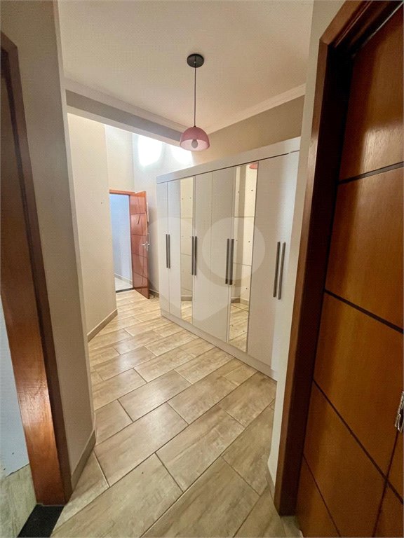 Sobrado à venda com 3 quartos, sendo 1 suíte, em Atibaia Belvedere, Atibaia, SP