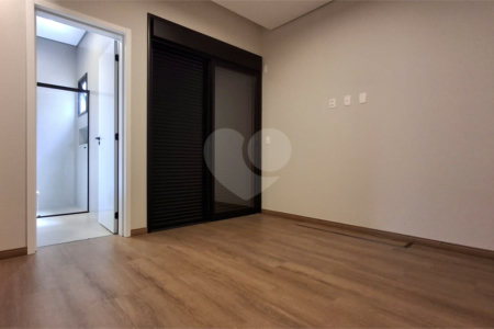 Casa à venda com 3 quartos, sendo 1 suíte, no condomínio Jardim Residencial Villagio Ipanema I, Sorocaba - SP