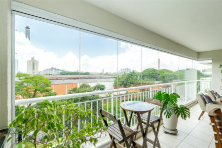 Apartamento à venda com 3 suítes em Santo Amaro, São Paulo, SP
