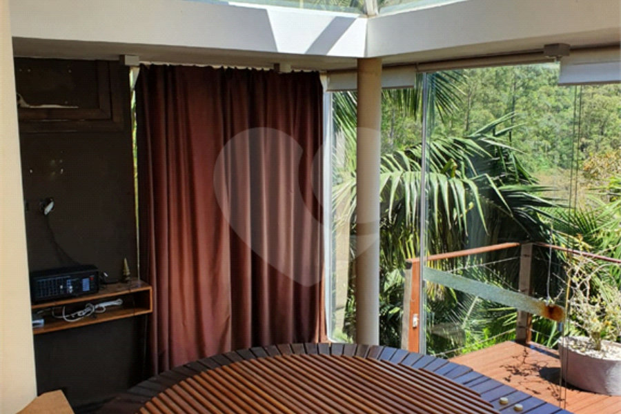 Casa à venda com 4 suítes em Serra da Cantareira, Mairiporã, SP