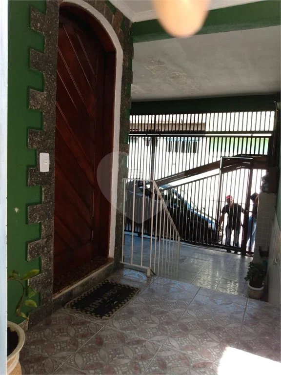 Sobrado à venda com 3 quartos, sendo 1 suíte, em Tremembé, São Paulo, SP