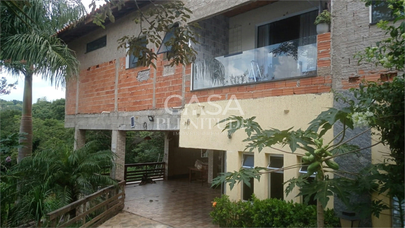 Chácara à venda com 5 quartos, sendo 1 suíte, em Olhos D´água, Mairinque, SP