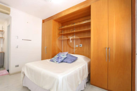 Apartamento à venda com 4 quartos, sendo 2 suítes,  em Vila Uberabinha, São Paulo, SP