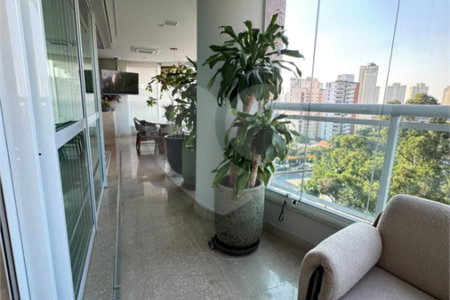 Apartamento à venda com 3 suítes em Jardim Anália Franco, São Paulo, SP