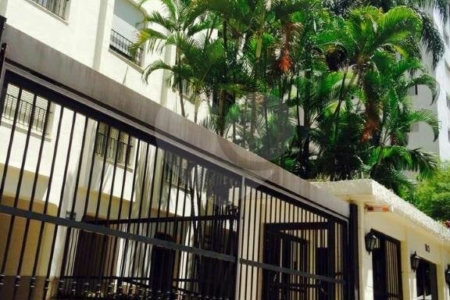 Apartamento à venda com 3 quartos, sendo 1 suíte, em Santa Cecília, São Paulo, SP