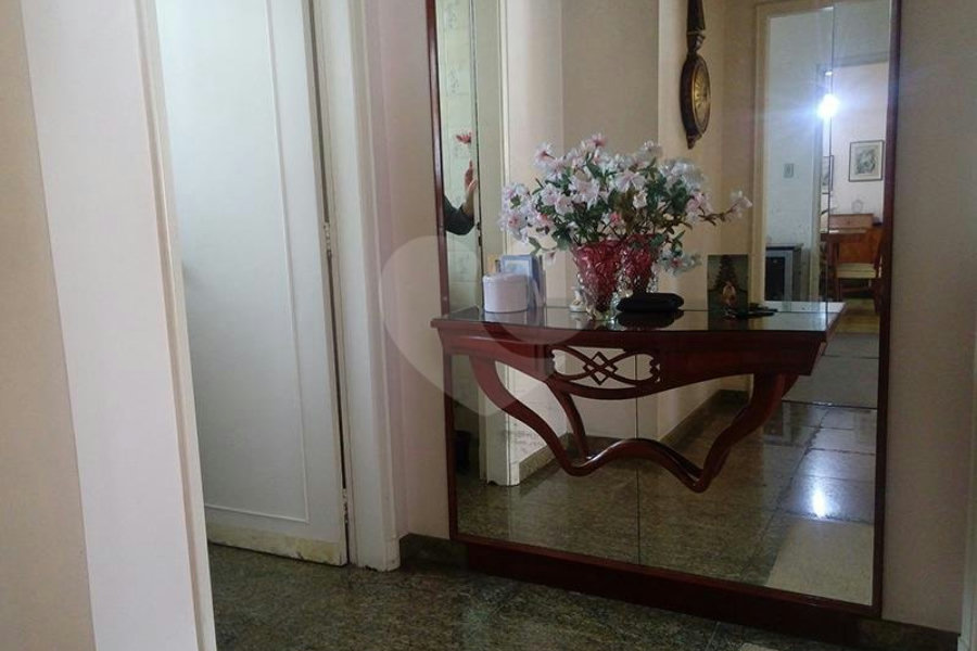 Casa à venda com 5 quartos, sendo 2 suítes, em Santana, São Paulo, SP