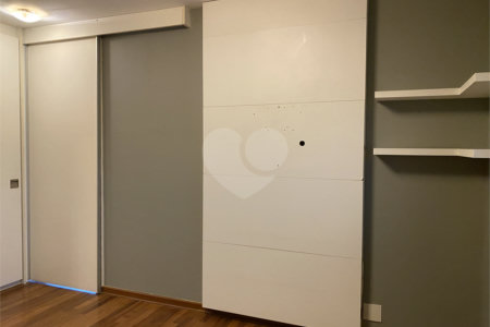Apartamento à venda com 3 suítes em Vila Andrade, São Paulo, SP