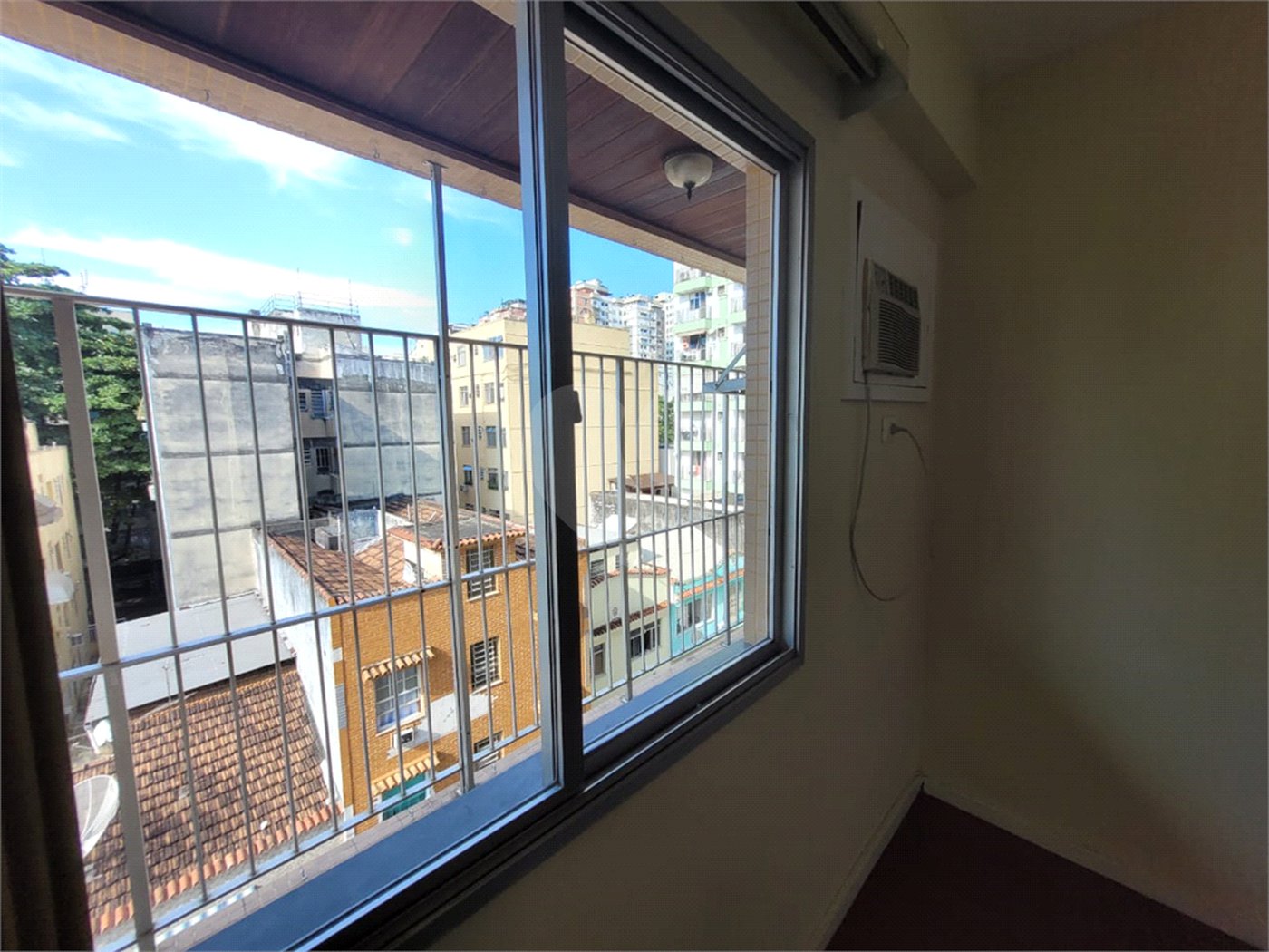Apartamento à venda com 3 quartos, sendo 1 suíte,  em Tijuca, Rio de Janeiro, RJ