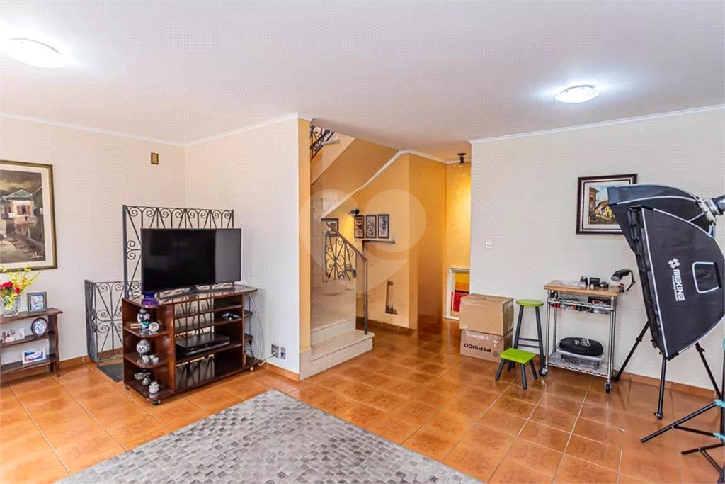 Sobrado à venda com 3 quartos, sendo 1 suíte, em Vila Carolina, São Paulo, SP