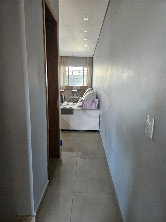 Casa à venda com 3 quartos, sendo 1 suíte, no condomínio Professora Romilde Nogueira de Sá, São Paulo - SP