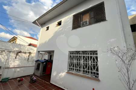 Sobrado à venda com 4 quartos, sendo 2 suítes,  em Vila Mariana, São Paulo, SP