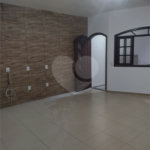 Casa à venda com 2 suítes no condomínio Residencial Rubi, Mogi das Cruzes - SP