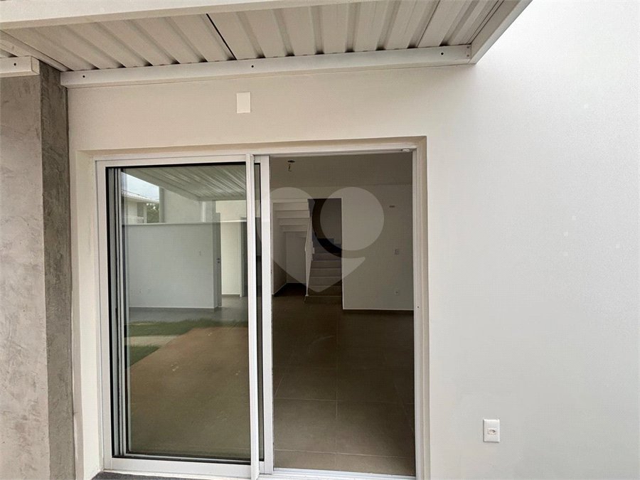 Casa à venda ou para alugar com 3 quartos, sendo 1 suíte,  no condomínio Residencial Villa Flora, Votorantim - SP