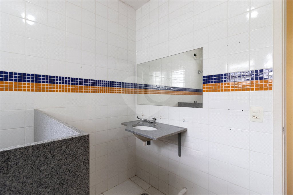 Sobrado à venda com 3 quartos, sendo 1 suíte,  em Real Parque, São Paulo, SP