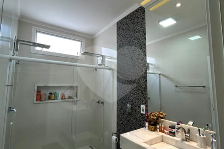 Casa à venda com 3 quartos, sendo 1 suíte, no condomínio Jardim das Acácias, Araraquara - SP