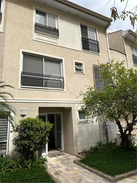 Casa à venda com 3 quartos, sendo 2 suítes, no condomínio Townhouse Village Morumbi, São Paulo - SP