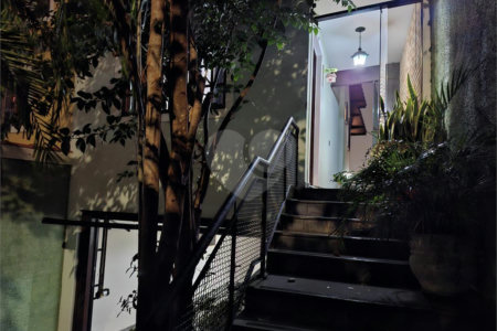 Sobrado à venda com 3 quartos, sendo 1 suíte, em Vila Maria Alta, São Paulo, SP