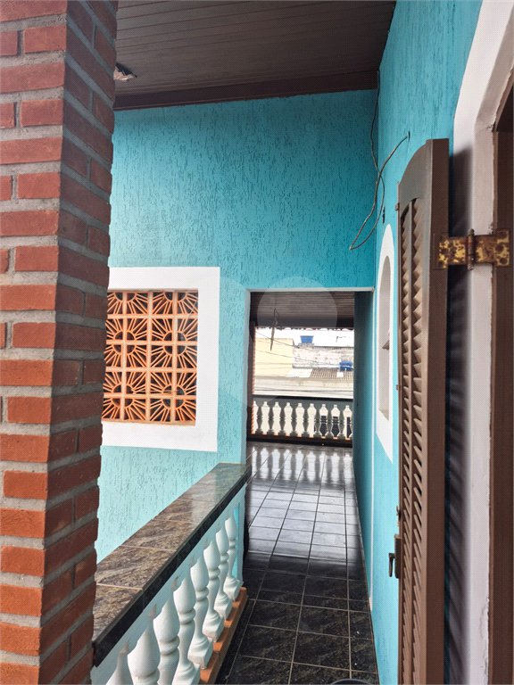 Sobrado à venda com 3 quartos, sendo 1 suíte, em Jardim Modelo, Suzano, SP
