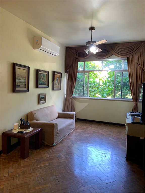 Apartamento à venda com 3 quartos, sendo 1 suíte,  em Tijuca, Rio de Janeiro, RJ