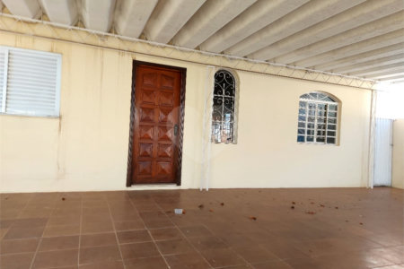 Casa de Vila à venda com 5 quartos, sendo 1 suíte, em Vila Martina, Valinhos, SP