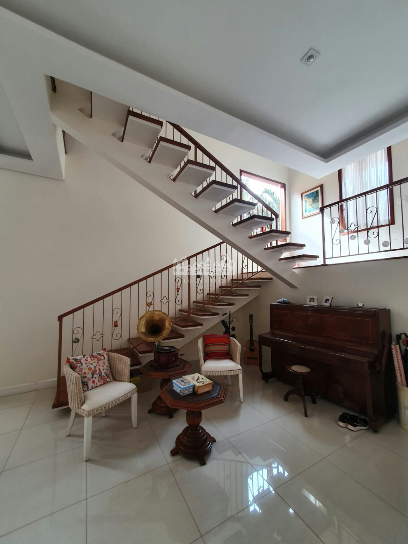 Casa para locação no Jardim Paulista – um refúgio com vista deslumbrante em Atibaia