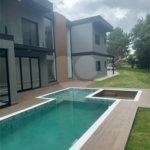 Casa à venda com 4 suítes no condomínio Figueira Garden, Atibaia - SP