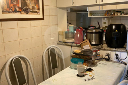 Apartamento à venda com 4 quartos, sendo 3 suítes,  em Cidade São Francisco, São Paulo, SP