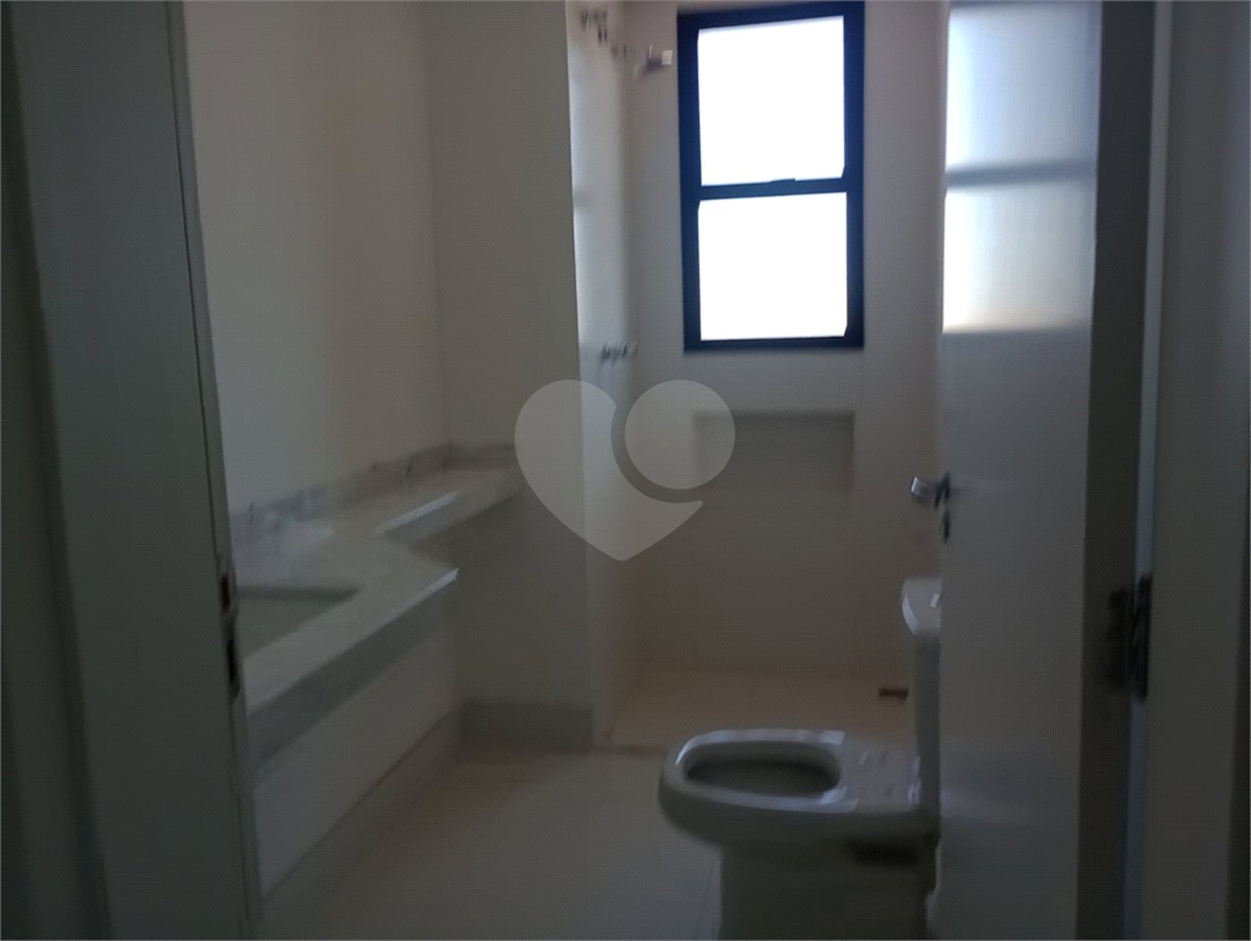 Apartamento à venda com 3 suítes no Centro, Itapetininga, SP