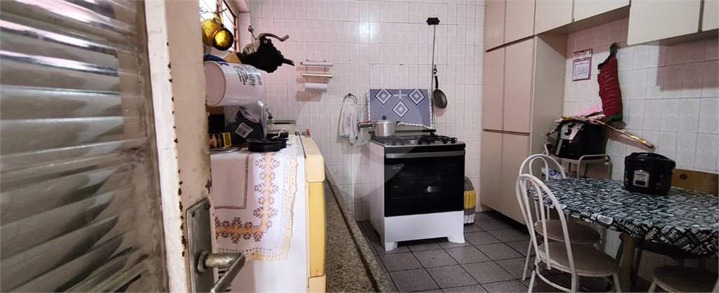 Sobrado à venda com 5 quartos, sendo 2 suítes, em Vila Trujillo, Sorocaba, SP