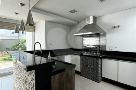 Casa à venda com 4 quartos, sendo 2 suítes,  no condomínio Montblanc, Sorocaba - SP