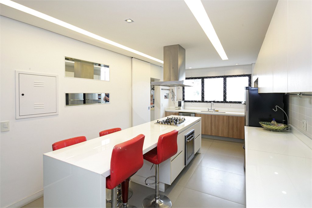 Apartamento à venda com 3 suítes em Alto da Boa Vista, São Paulo, SP