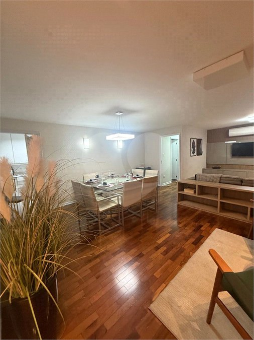 Apartamento à venda com 3 quartos, sendo 1 suíte, em Santa Cecília, São Paulo, SP