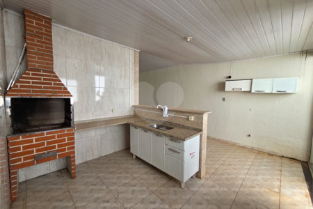 Casa à venda com 3 quartos, sendo 1 suíte, em Vila José Salem, Itapetininga, SP
