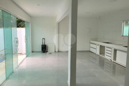 Terreno em condomínio à venda com 3 quartos, sendo 2 suítes, em Caravelas, Armação dos Búzios, RJ